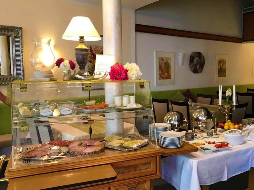 Hotel Kronprinz Κούλμμπαχ Εξωτερικό φωτογραφία